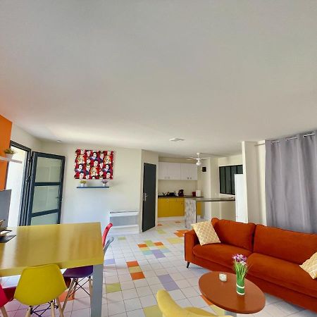 Appart Pop-Art Proche Autoroute, Plages Et Attractions, Wifi - Tv, Deco Stylee, Calme Bessan Esterno foto