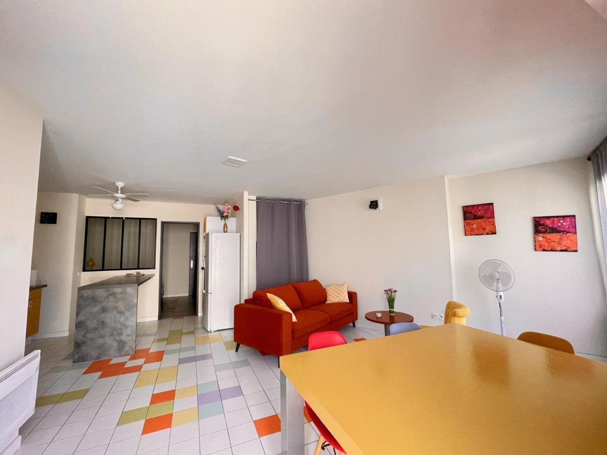 Appart Pop-Art Proche Autoroute, Plages Et Attractions, Wifi - Tv, Deco Stylee, Calme Bessan Esterno foto
